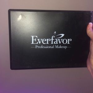 Everfavor pallet